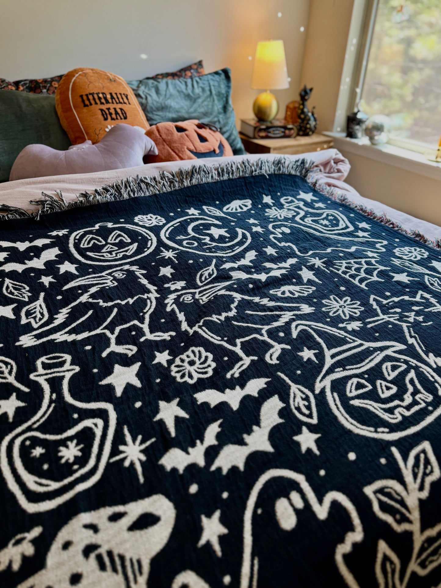 Spooky Witchy Woven Throw Blanket - Vintage Whimsical Halloween Decor