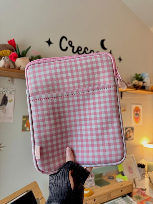 Pink Gingham Girly Reader Book & Kindle Pouch, Medium E-Reader Zip up Book Sleeve, Bookworm Gifts, Book Protector