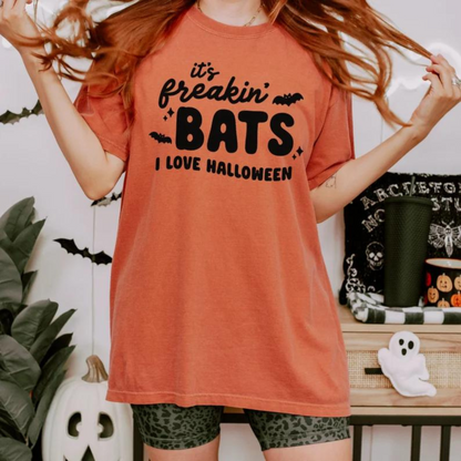 Its Freakin Bats I love Halloween Spooky Cute T-Shirt