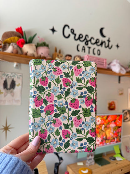 Kindle Case with Clear Back, E-Reader Accessoires, Bookish Gifts, Cute Kindle Case with Hand Strap