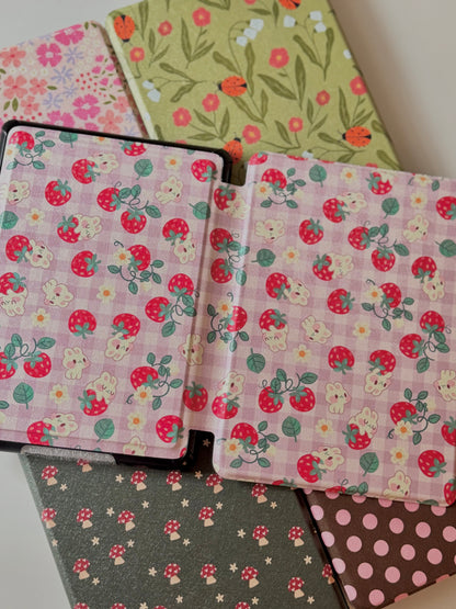 Kindle Case with Printed Back, E-Reader Accessoires, Bookish Gifts, Cute Kindle Case with Hand Strap, Auto Wake and Magnetic