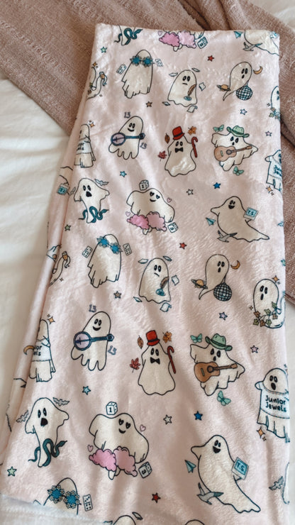 Spooky Season TS Ghostie Plush Throw Blanket