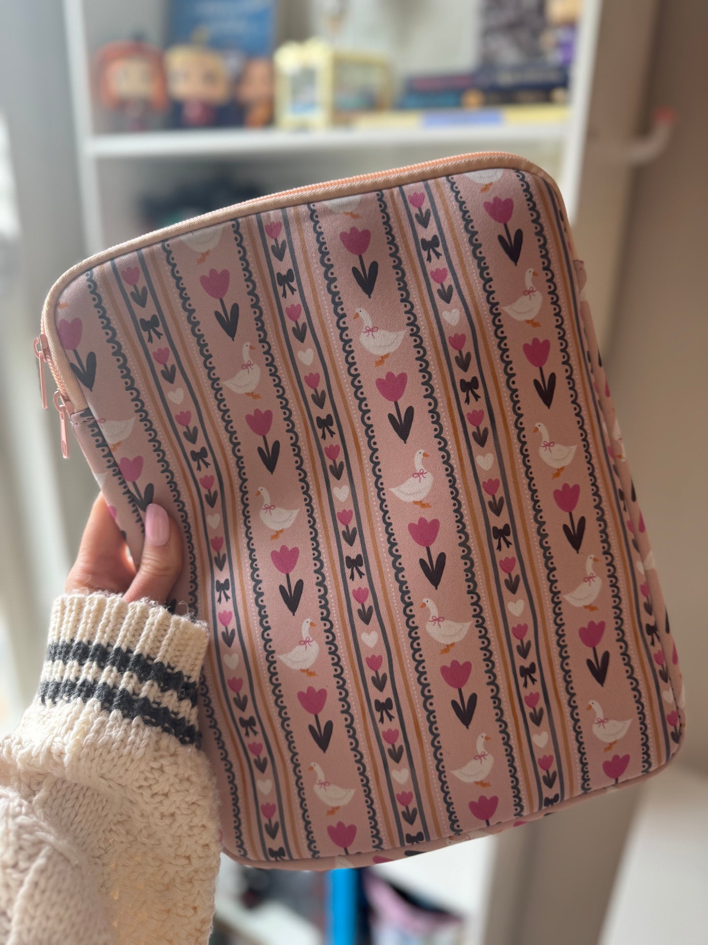 Large Padded Book Sleeve with Zipper, Cute Coquette Goose Reading Pouch