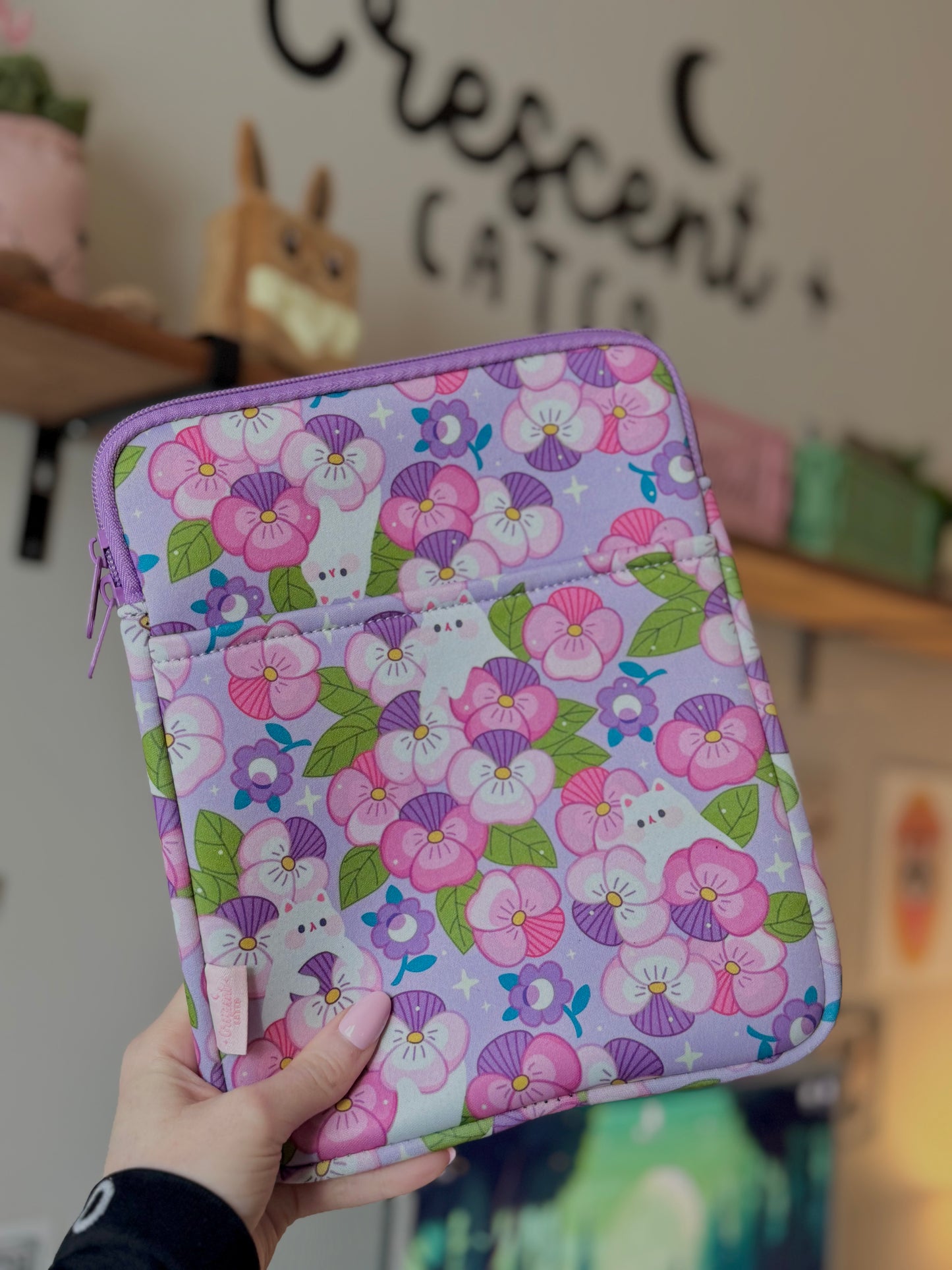 Magical Cat Garden Book & Kindle Pouch, Medium E-Reader Zip up Book Sleeve