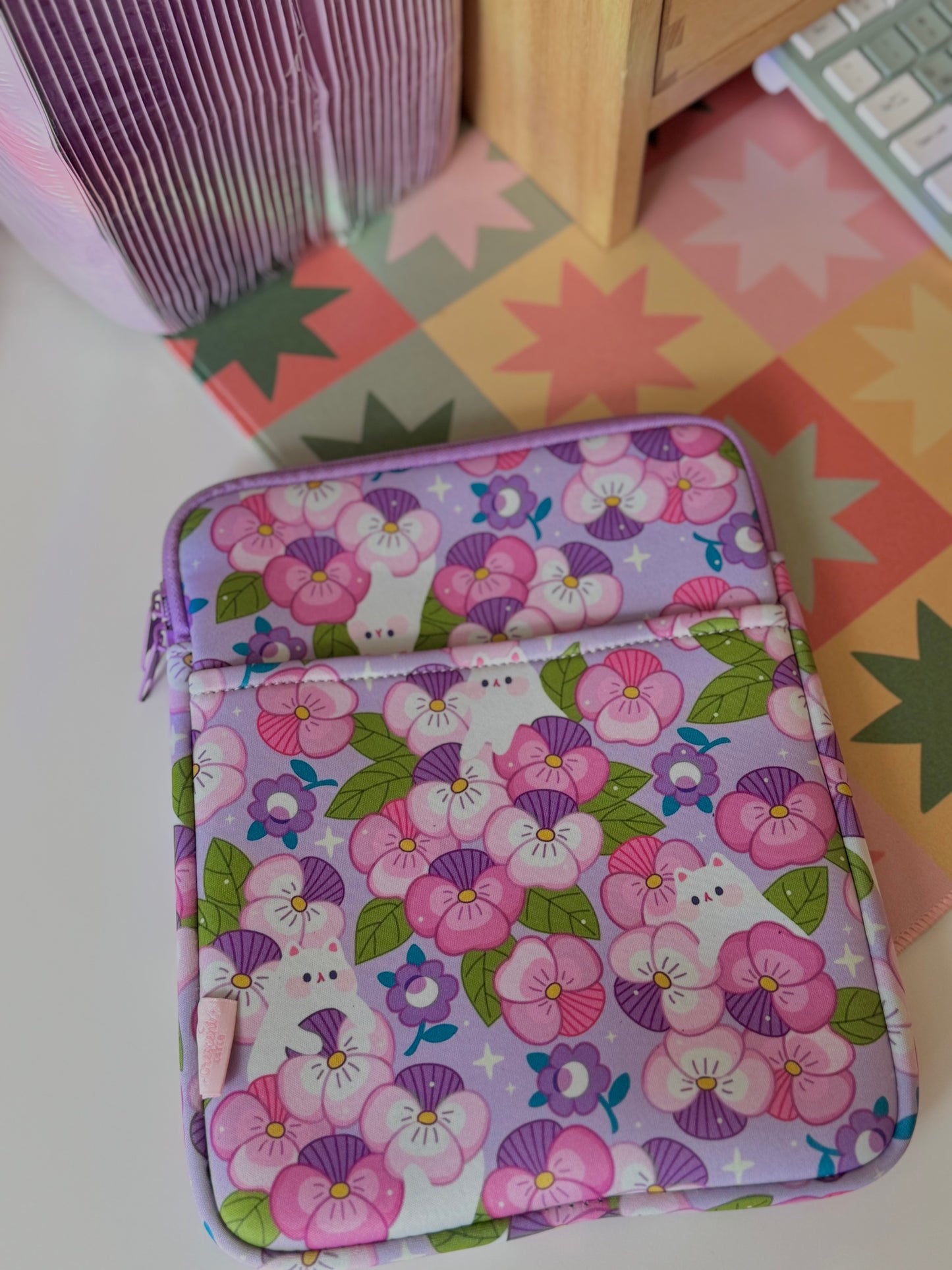 Magical Cat Garden Book & Kindle Pouch, Medium E-Reader Zip up Book Sleeve
