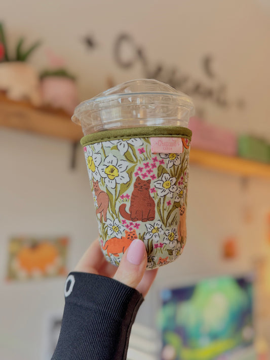 Vintage Cats in Bloom Iced Coffee Sleeve