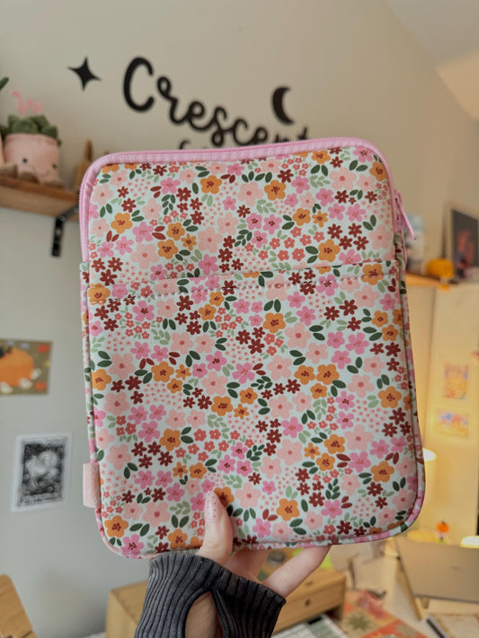 Ditsy Floral Spring Book & Kindle Pouch, Medium E-Reader Zip up Book Sleeve, Bookworm Gifts, Book Protector, Girly Pink Book Accessorie