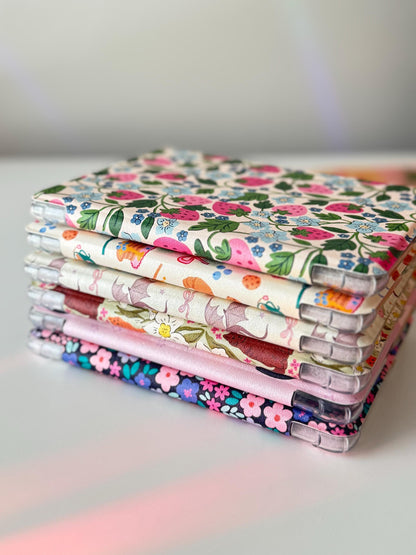 Kindle Case with Clear Back, E-Reader Accessoires, Bookish Gifts, Cute Kindle Case with Hand Strap