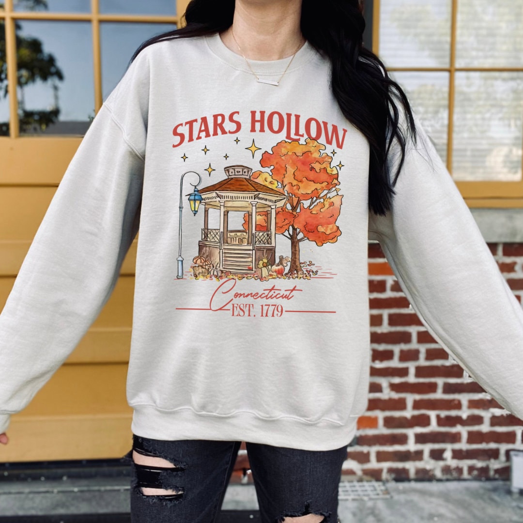 Stars Hollow Connecticut Gildan Crewneck | Gilmore Girls Season Shirt | Luke Lorelai Rory Stars Hollow Sweater | Cozy Autumn Fall Sweatshirt