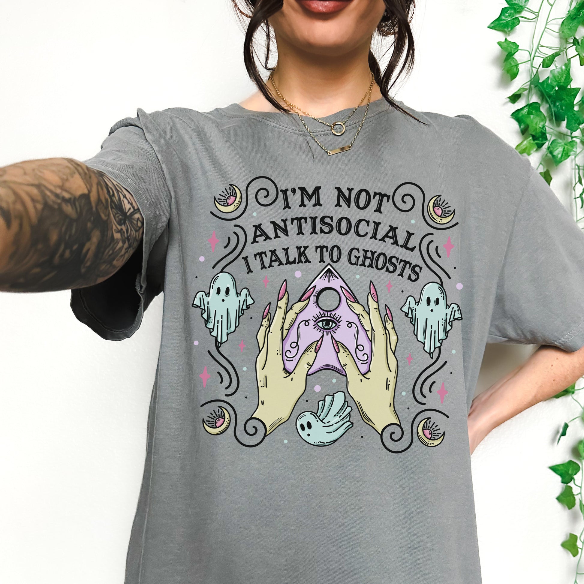 I'm Not Antisocial I Talk to Ghost Tshirt | Funny Introvert Halloween Shirt | Spooky Cute Witchy Tee | Cute Ghost Seance Ouija Board